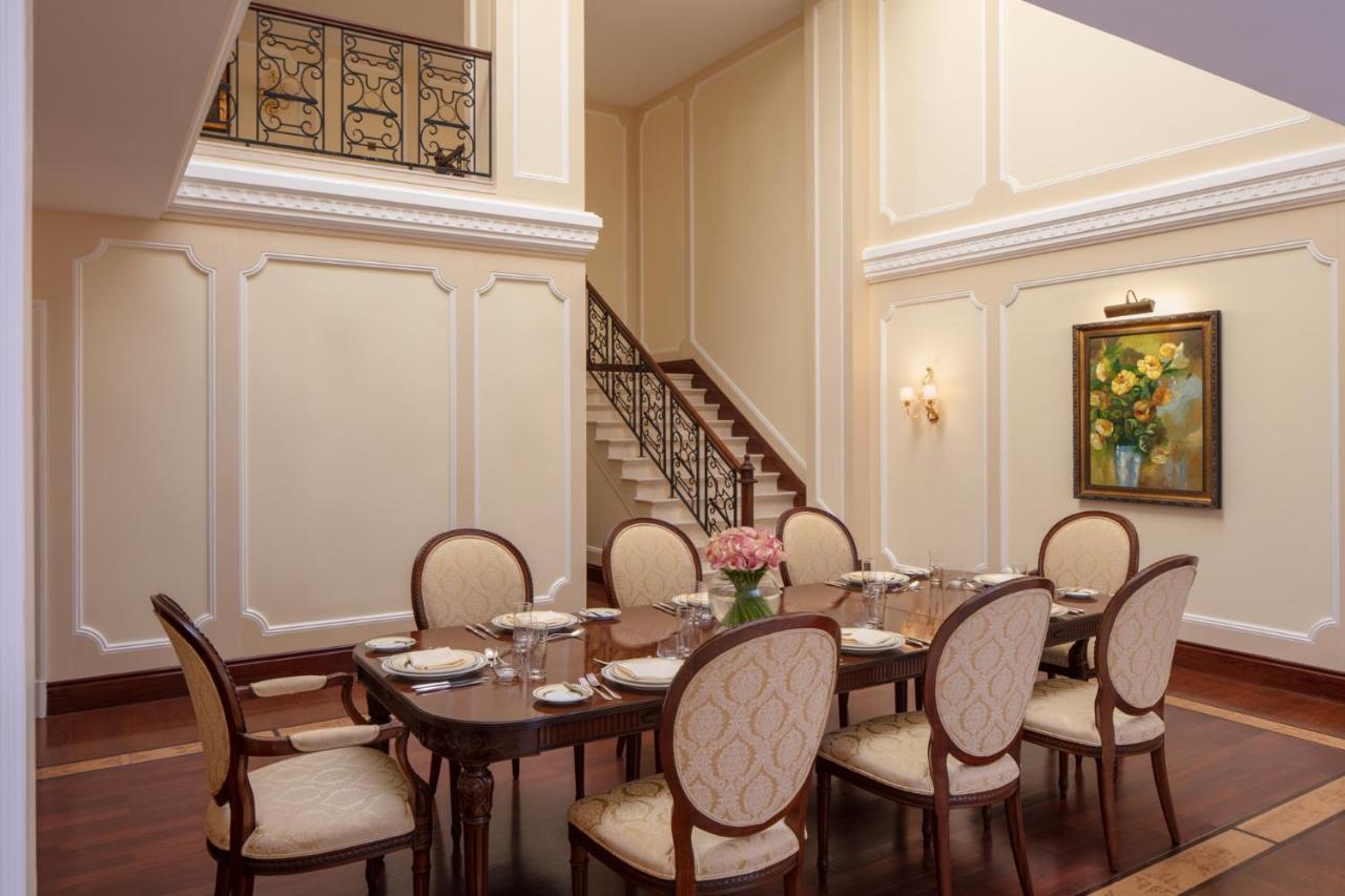 The Regency Hotel, Kuwait Kuwait City Exterior foto Dining room